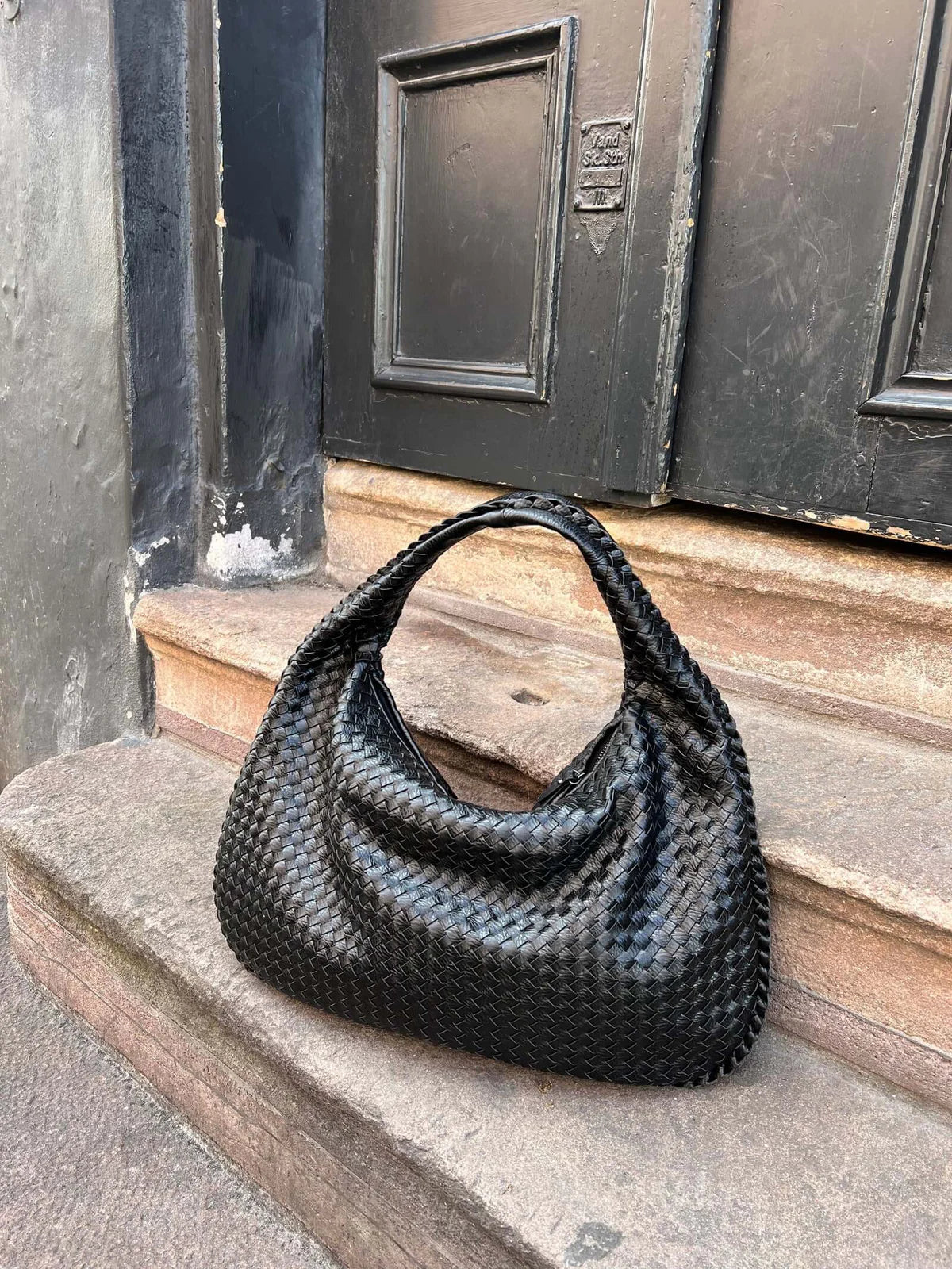 Esmay | Soft Woven Shoulderbag