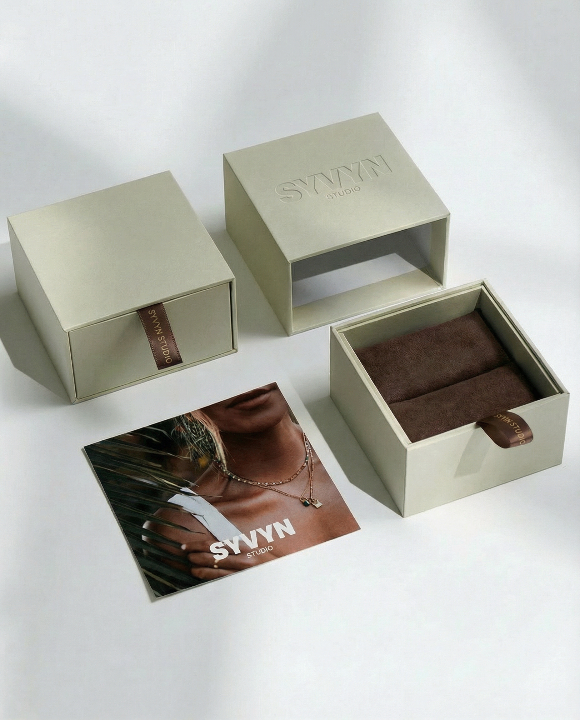 SOLIS | CZ Stone Ring